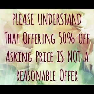😊Reasonable offers accepted! 😊